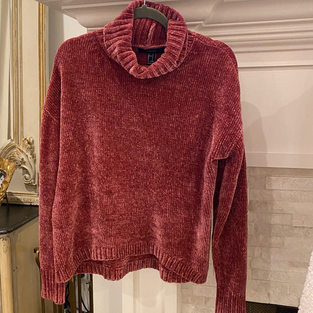 Forever 21 Chenille Maroon Sweater, Size Small